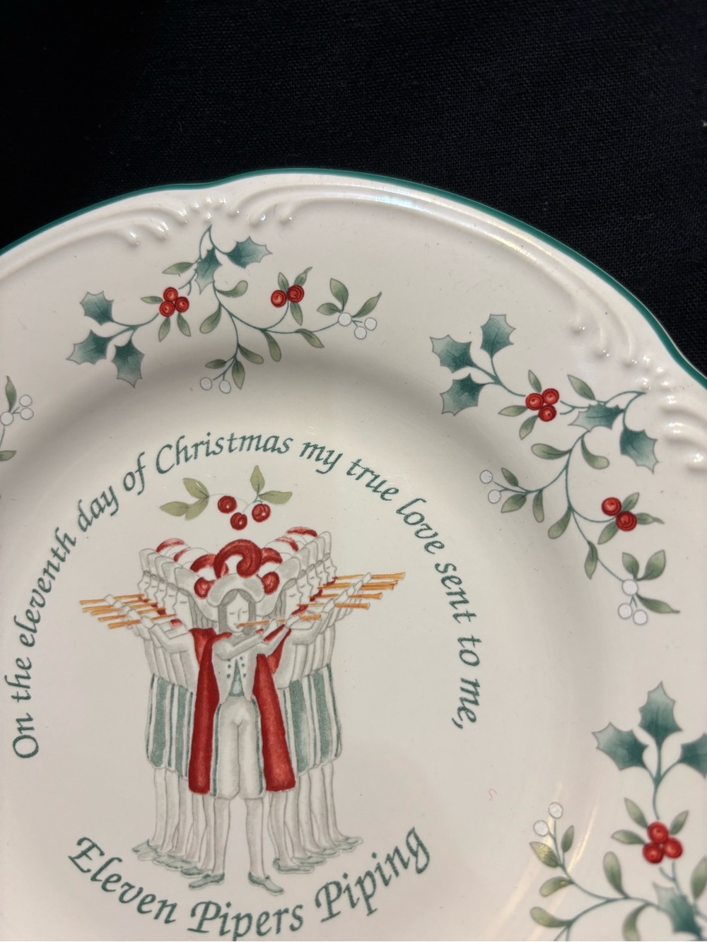 Pfaltzgraff Eleven Pipers Piping 8” Christmas Plate 12 Days of Christmas - Picture 3 of 7